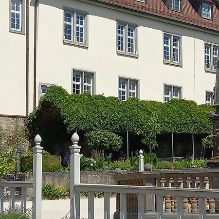 Am Schloss Апартаменты Леонберг